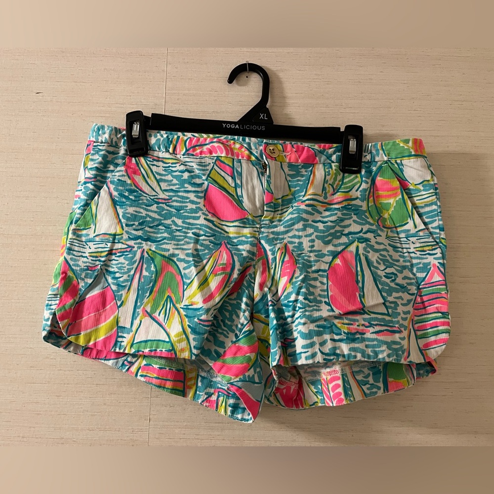 Lilly Pulitzer You Gotta Regatta shorts Size 8
